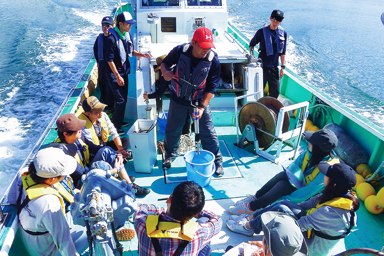 海や沿岸の特性を学ぶ