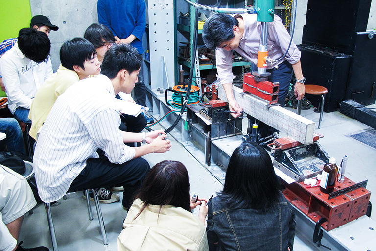 構造実験を通して座学の理解を深める