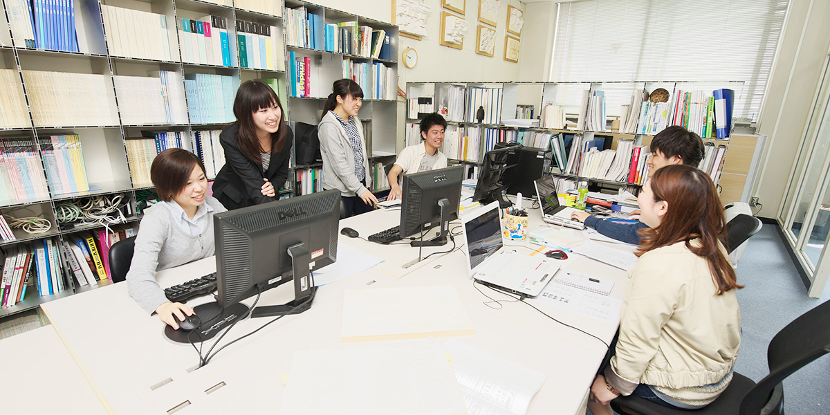 大学院科目群
