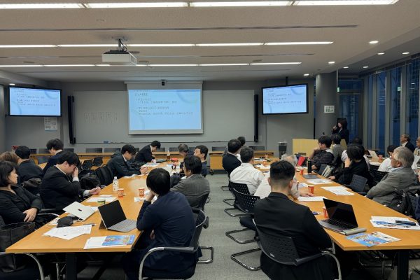 4学部5学科交流会の開催